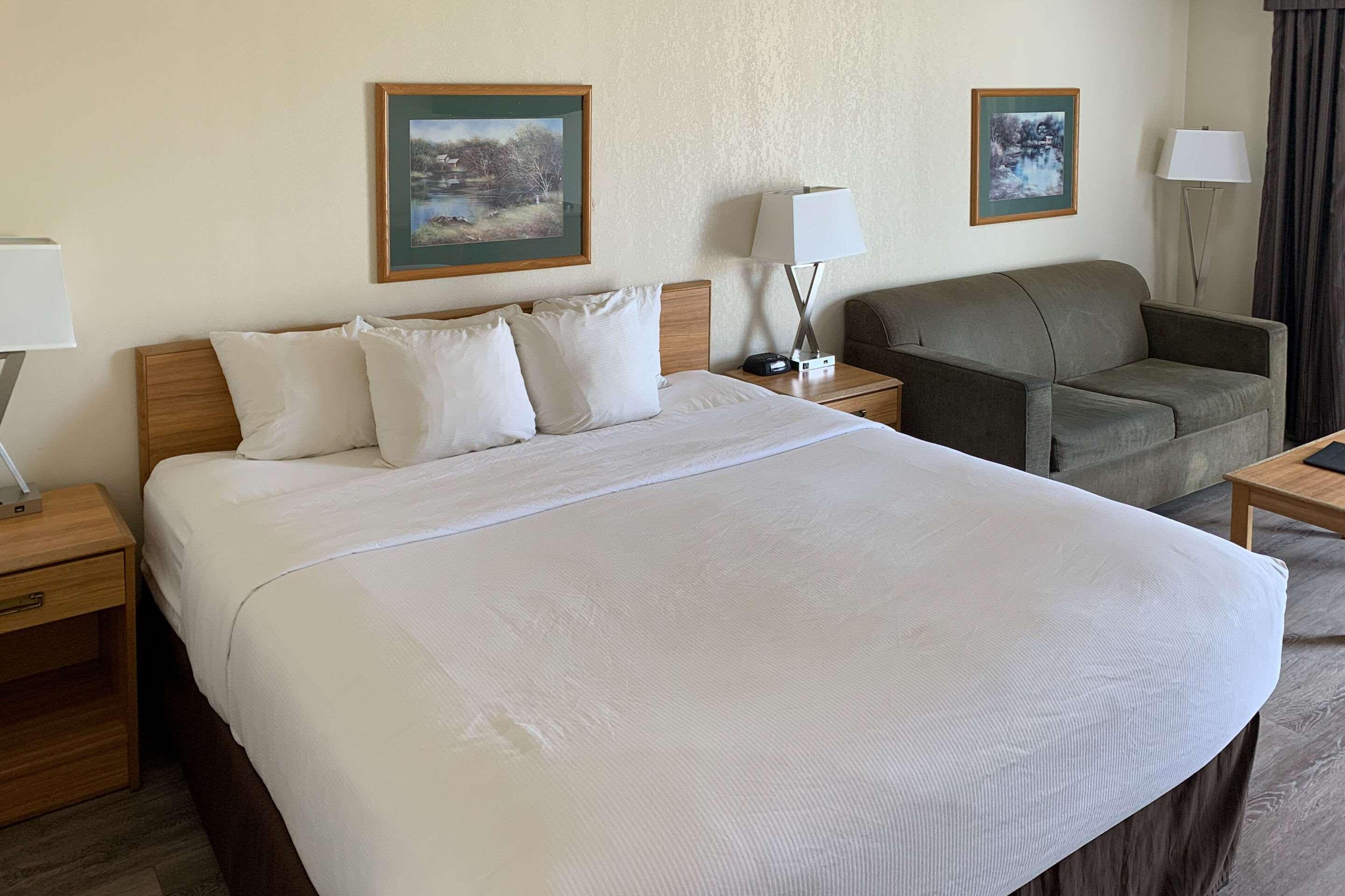 מלון Clarion Pointe מק'דונאף מראה חיצוני תמונה