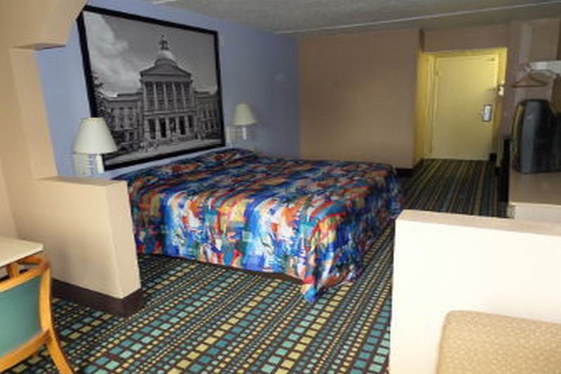 מלון Clarion Pointe מק'דונאף מראה חיצוני תמונה